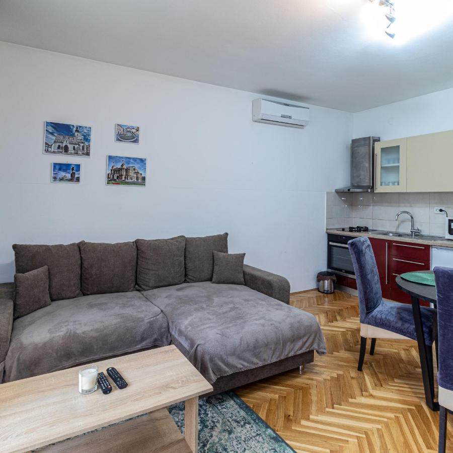 Swan Apartment ซาเกร็บ ภายนอก รูปภาพ